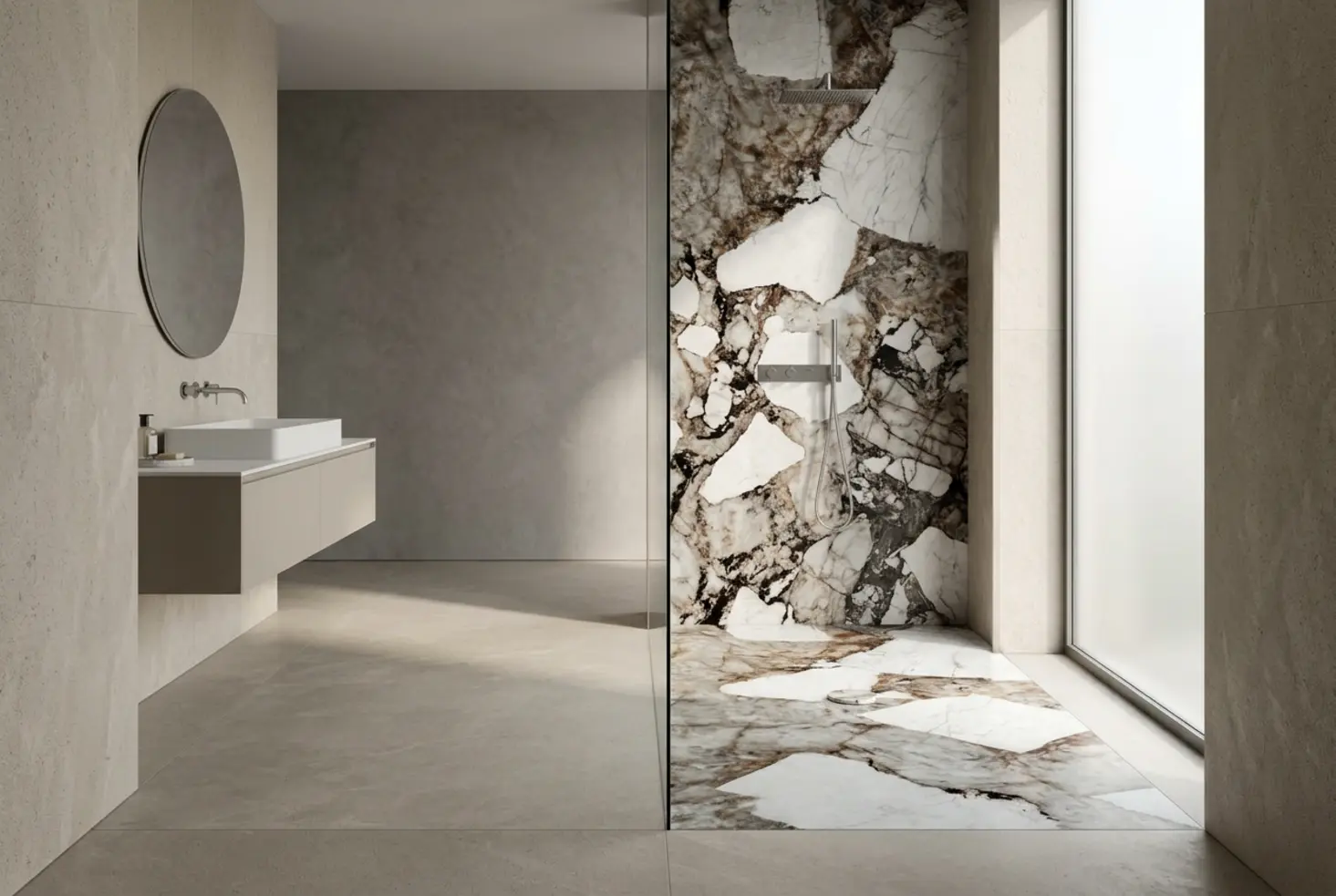 Baño moderno con plato de ducha de resina efecto mármol integrado a ras de suelo