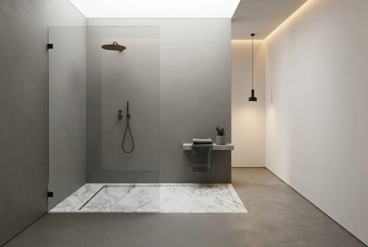 Plato de ducha premium integrado en un baño elegante y contemporáneo
